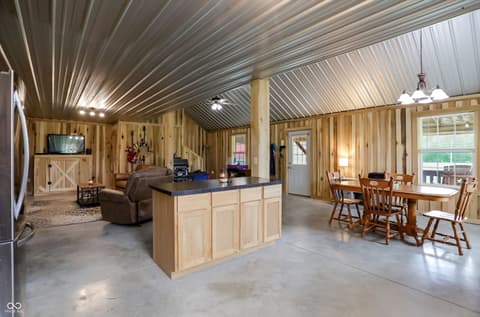 Photo of 9278 E Cooper Road, Morgantown, IN