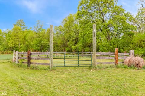 Photo of 9278 E Cooper Road, Morgantown, IN