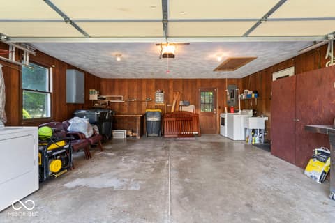 Garage at 124 N Roby Drive, Anderson, IN