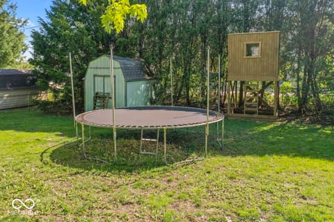 Yard at 124 N Roby Drive, Anderson, IN