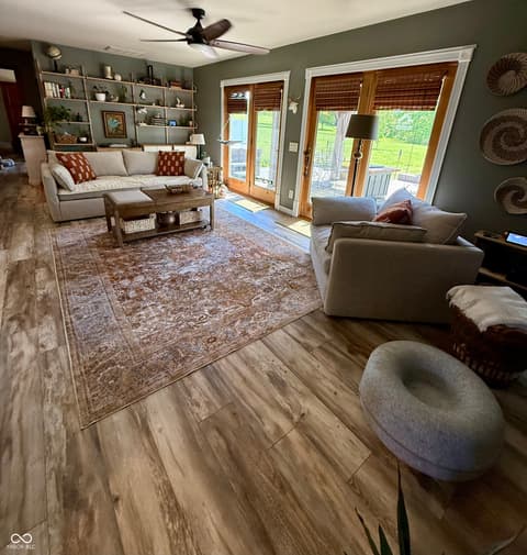 Photo of 15645 E County Road 500 N, Hope, IN