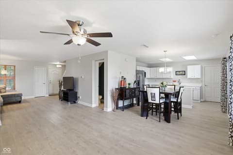 Dining room at 14814 Drayton Drive, Noblesville, IN