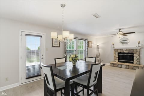 Dining room at 14814 Drayton Drive, Noblesville, IN