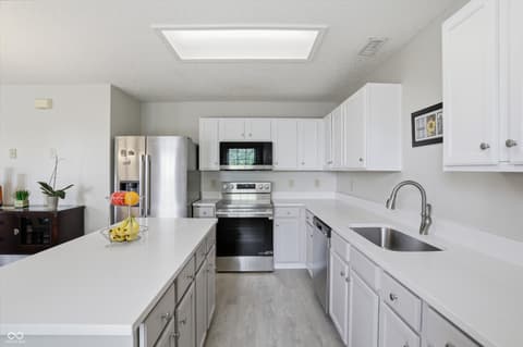 Kitchen at 14814 Drayton Drive, Noblesville, IN