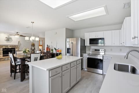 Kitchen at 14814 Drayton Drive, Noblesville, IN