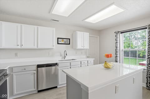Kitchen at 14814 Drayton Drive, Noblesville, IN