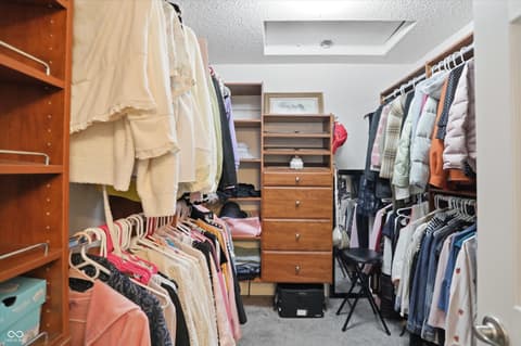 Walk In Closets — 14814 Drayton Drive, Noblesville, IN
