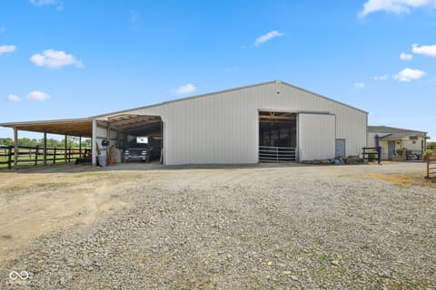 Photo of 5915 E 350 N, Franklin, IN