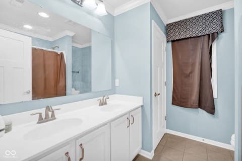 Photo of 6998 Stoney Ridge Drive, Columbus, IN
