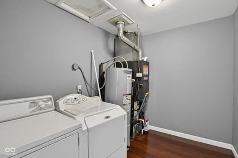 Laundry room at 4113 Hillside Drive, Lafayette, IN