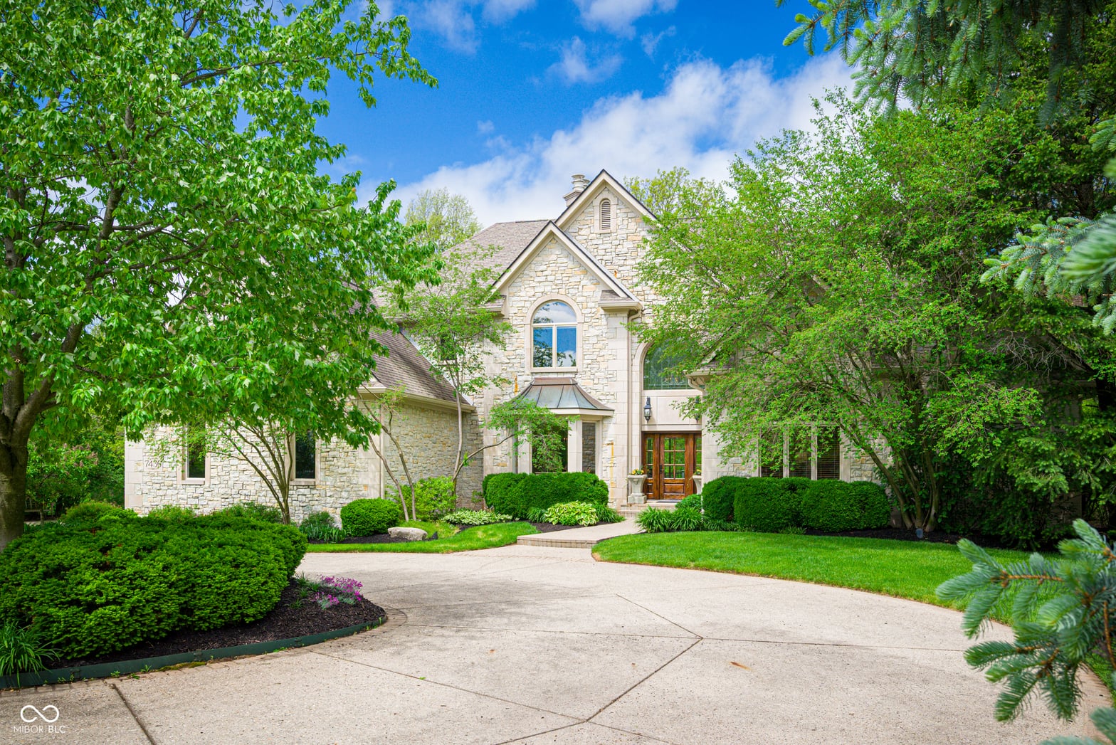 7436 Glenvista Place