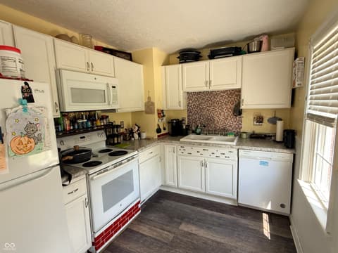 Photo of 450 Kessler Boulevard, Seymour, IN