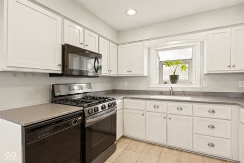 Photo of 1733 Marian Drive, Indianapolis, IN