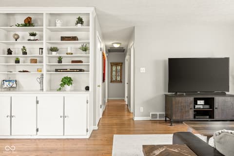 Photo of 1733 Marian Drive, Indianapolis, IN