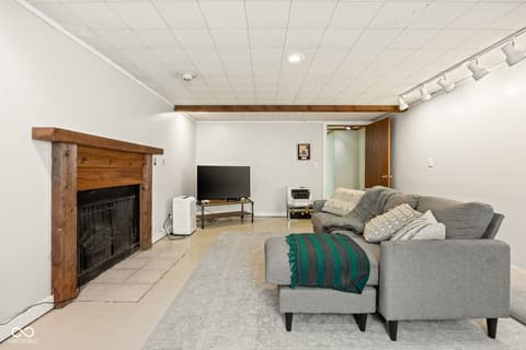 Photo of 1733 Marian Drive, Indianapolis, IN