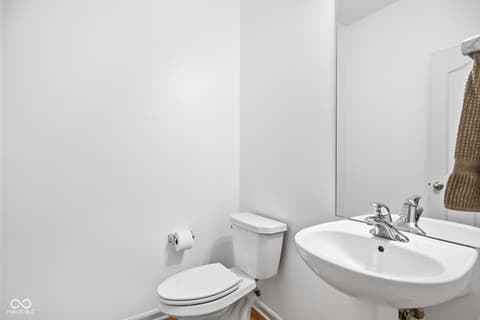 Photo of 8413 Clayhurst Drive, Indianapolis, IN