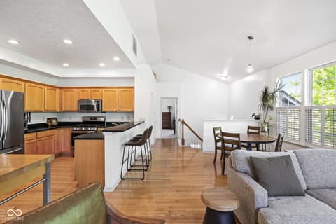 Photo of 8413 Clayhurst Drive, Indianapolis, IN