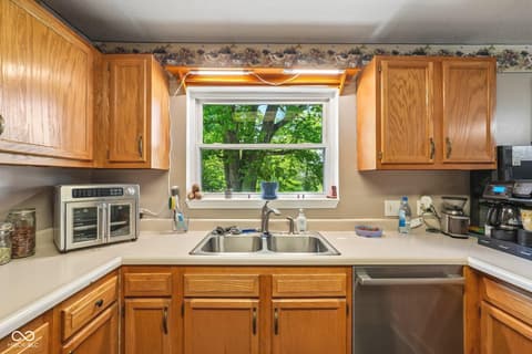 Photo of 5115 Gibbs Road, Plainfield, IN