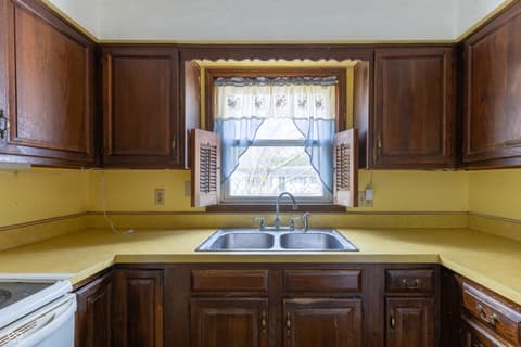 Photo of 607 W North Street, Fremont, IN