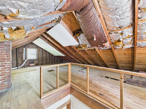Photo of 915 Woodlawn Drive, Anderson, IN