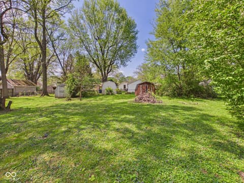 Photo of 915 Woodlawn Drive, Anderson, IN