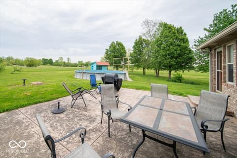 Outdoor living area at 1327 N 125 W, Franklin, IN