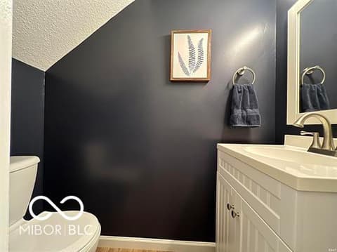 Photo of 9369 S Pointe Lasalles Drive, Bloomington, IN