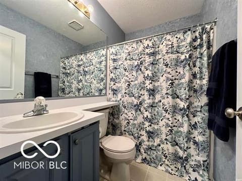 Photo of 9369 S Pointe Lasalles Drive, Bloomington, IN