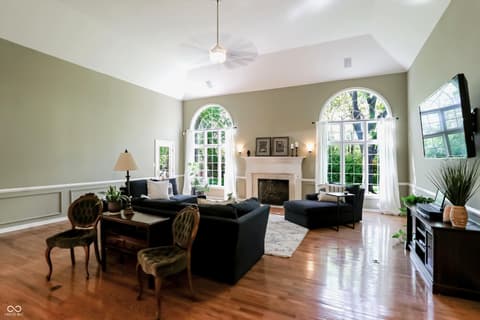Living room at 2835 Towne Drive, Carmel, IN