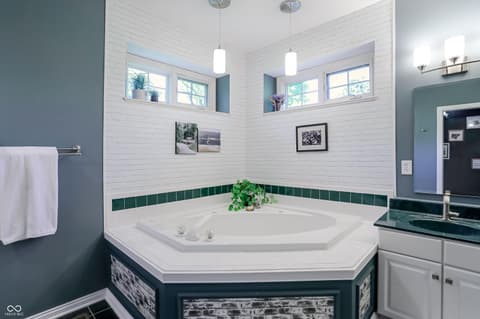 Primary bathroom at 2835 Towne Drive, Carmel, IN