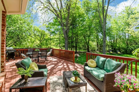Outdoor living area at 2835 Towne Drive, Carmel, IN