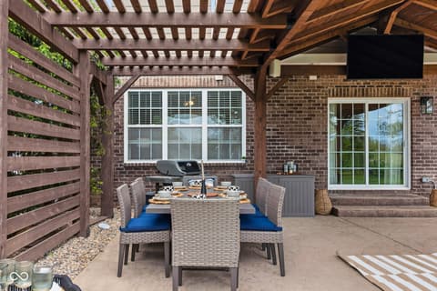 Photo of 16337 Stonewolf Boulevard, Noblesville, IN