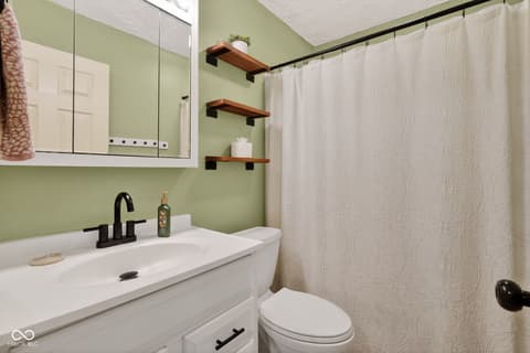 Photo of 5118 Rosslyn Avenue, Indianapolis, IN