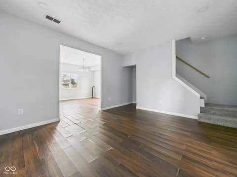 Living room at 508 W Monroe Street, Alexandria, IN