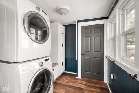 Laundry room at 723 N Meridian Street, Lebanon, IN