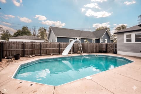 Pool at 723 N Meridian Street, Lebanon, IN