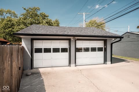 Garage at 723 N Meridian Street, Lebanon, IN