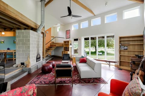 Photo of 7070 S 650 W, Columbus, IN