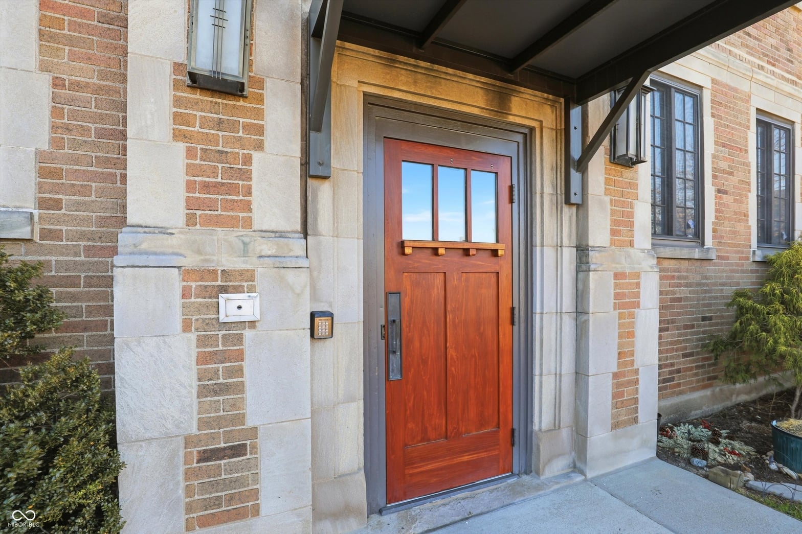 Foyer at 825 N Delaware Street, Indianapolis, IN