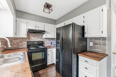 Photo of 11604 E 75th Street, Indianapolis, IN