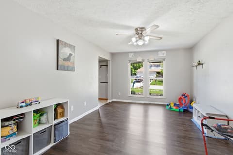 Photo of 7830 Oakshot Lane, Indianapolis, IN