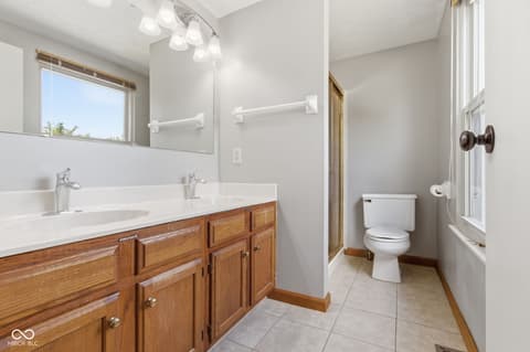Photo of 7830 Oakshot Lane, Indianapolis, IN