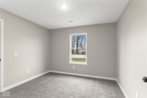 Photo of 633 W Cherry Street, Scottsburg, IN