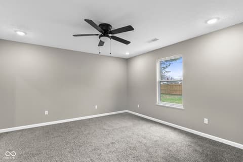 Photo of 633 W Cherry Street, Scottsburg, IN
