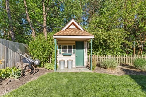 Photo of 625 S Park Ridge Road, Bloomington, IN