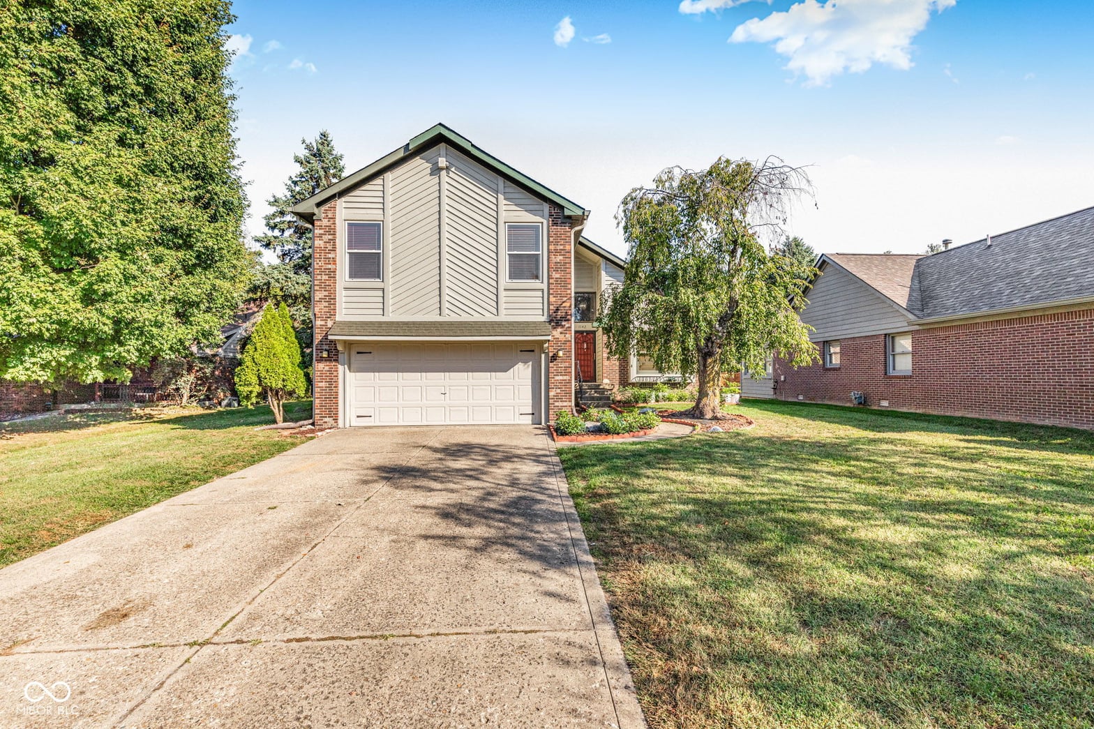 Front exterior at 1142 Alydar Circle, Indianapolis, IN