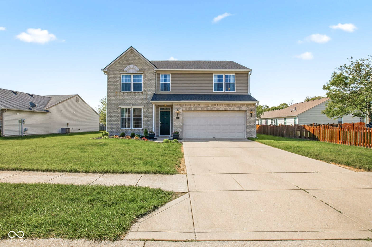 Front exterior at 89 Spring Lake Drive, Westfield, IN