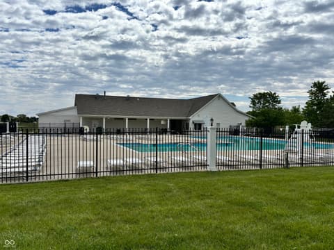 Pool at 89 Spring Lake Drive, Westfield, IN