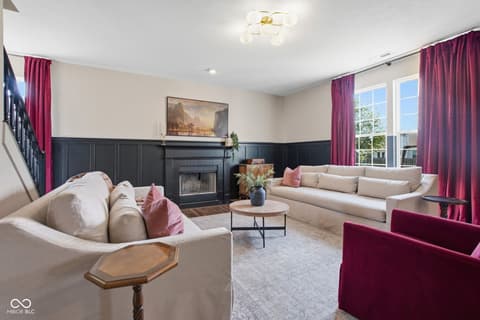 Family room at 89 Spring Lake Drive, Westfield, IN
