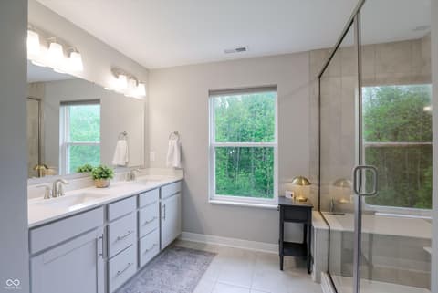 Primary bathroom at 17462 Cavalcade Circle, Noblesville, IN
